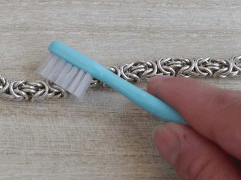 How to easily & cheaply clean your jewelry at home